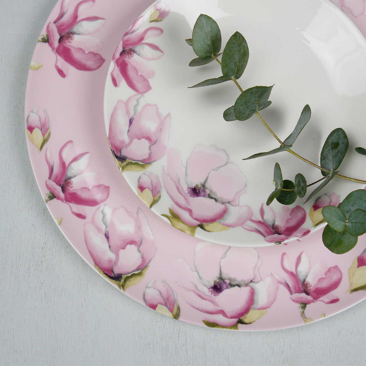 Magnolia bread plate 18cm